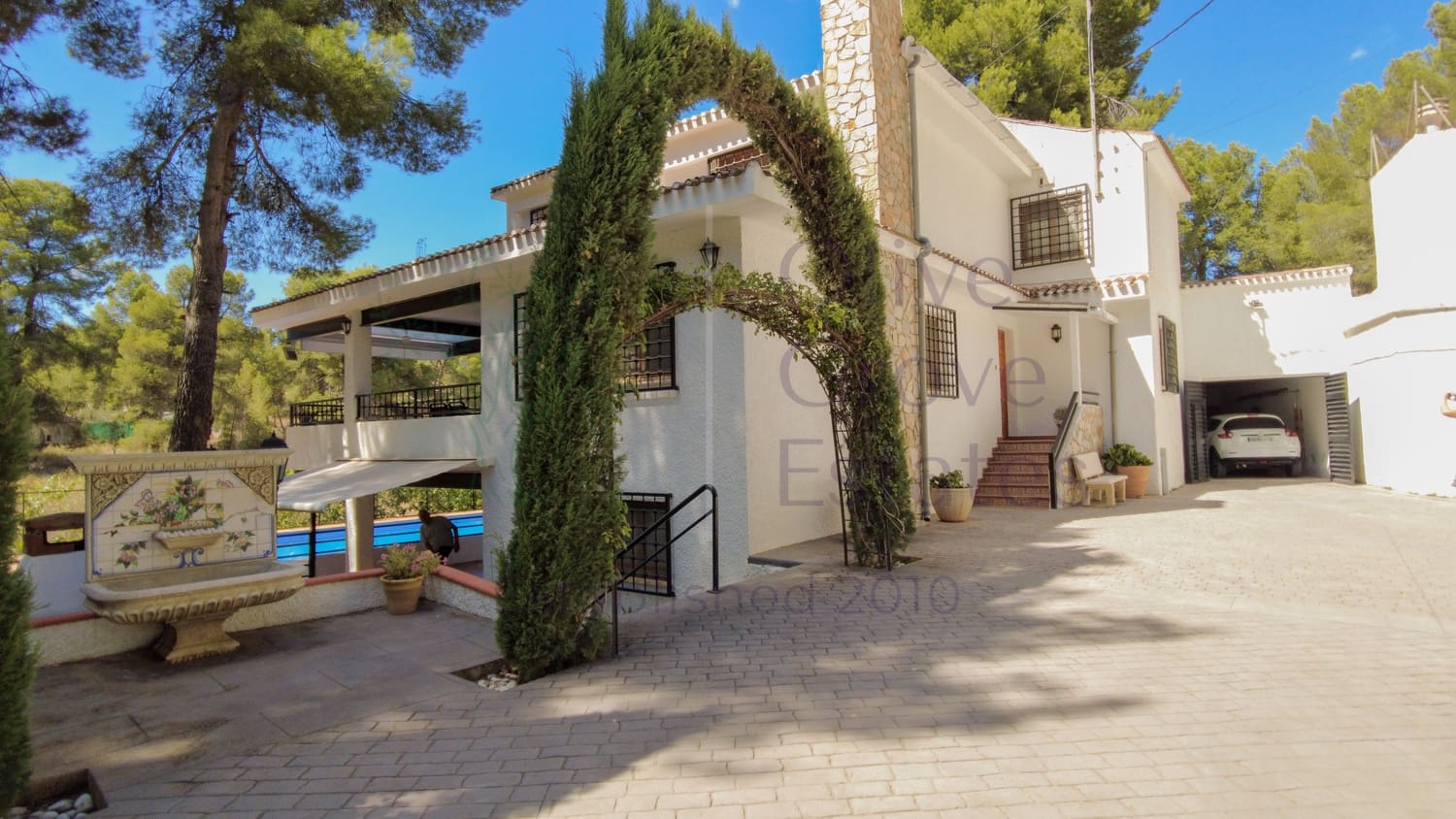 5 bedroom Townhouse for sale in Almansa - € 350,000 (Ref: 9228164)