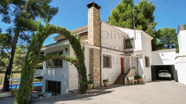 5 bedroom Townhouse for sale in Almansa - € 350,000 (Ref: 9228164)