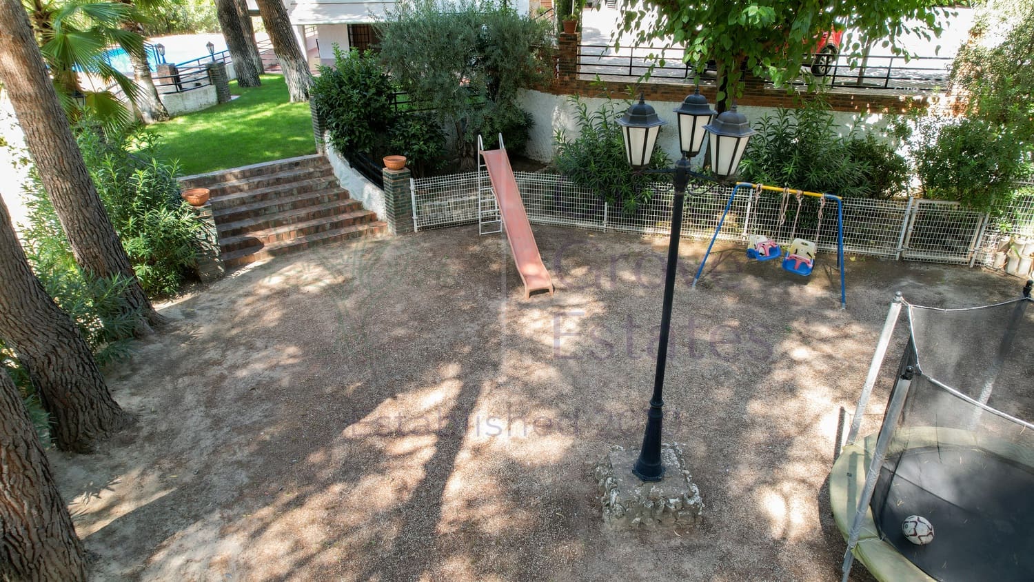 5 bedroom Townhouse for sale in Almansa - € 350,000 (Ref: 9228164)