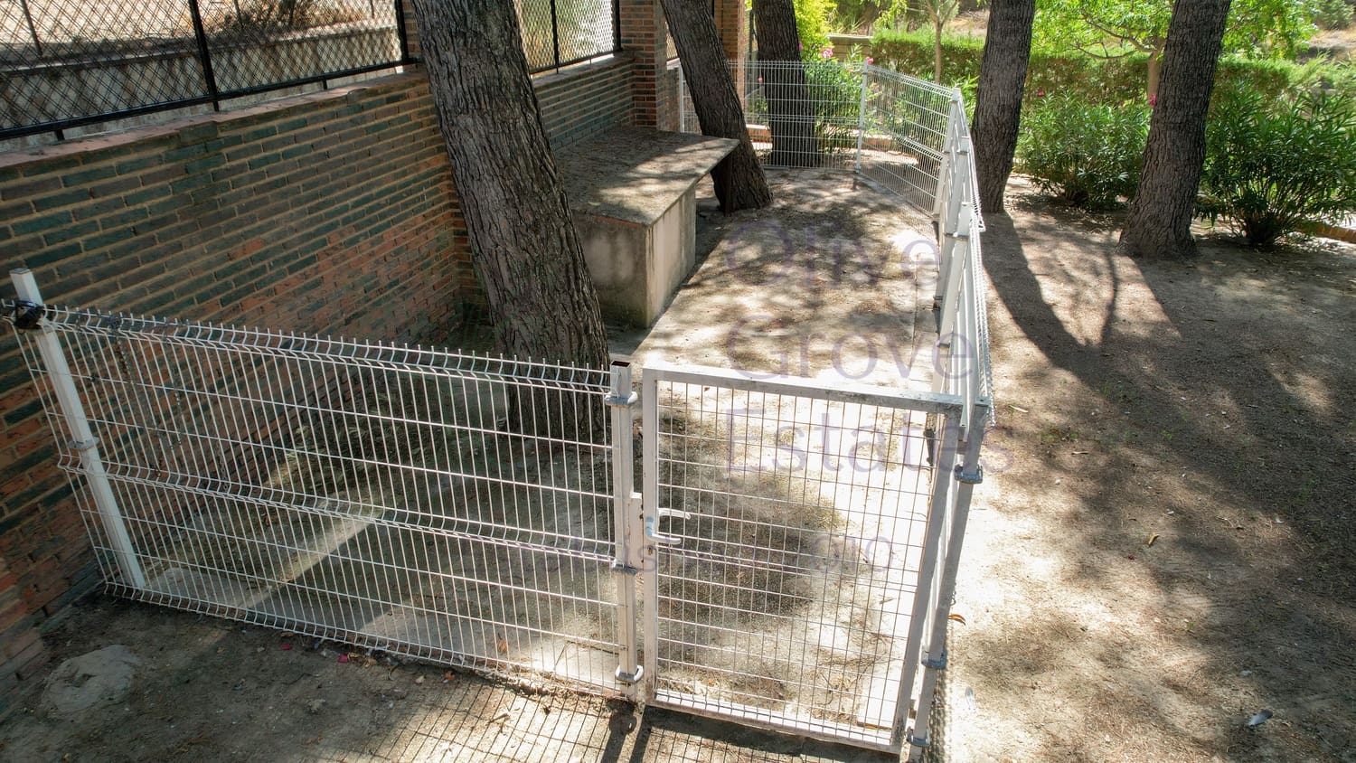 5 bedroom Townhouse for sale in Almansa - € 350,000 (Ref: 9228164)