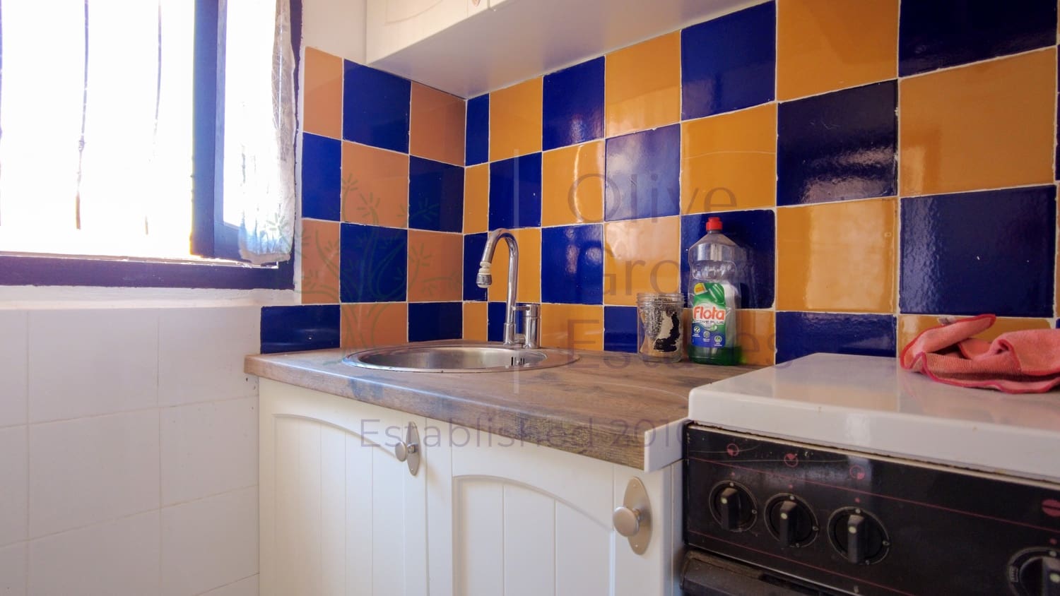 8 soveværelse Finca/Landehus til salg i Almansa - € 219.950 (Ref: 9230239)