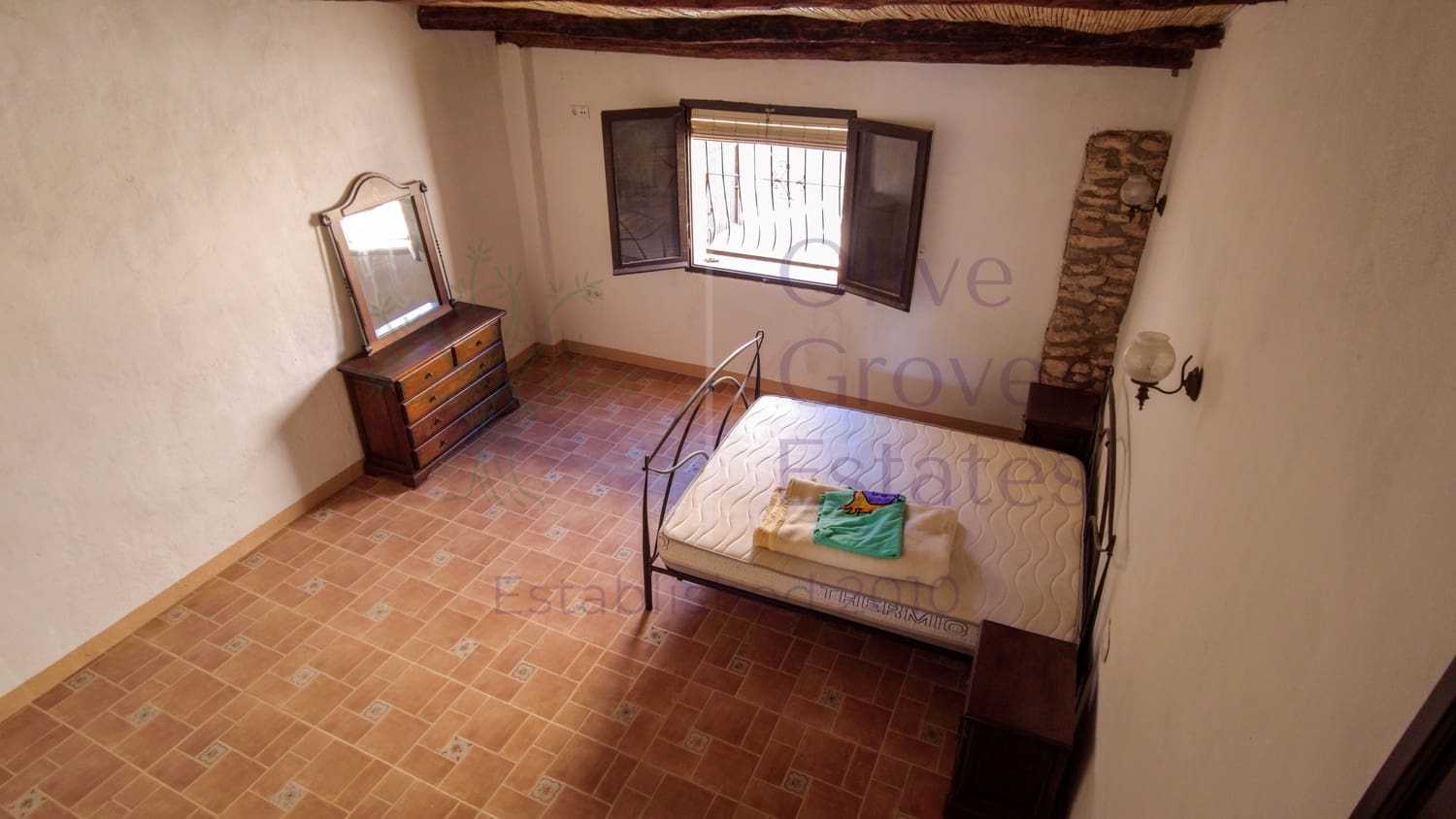 8 soveværelse Finca/Landehus til salg i Almansa - € 219.950 (Ref: 9230239)