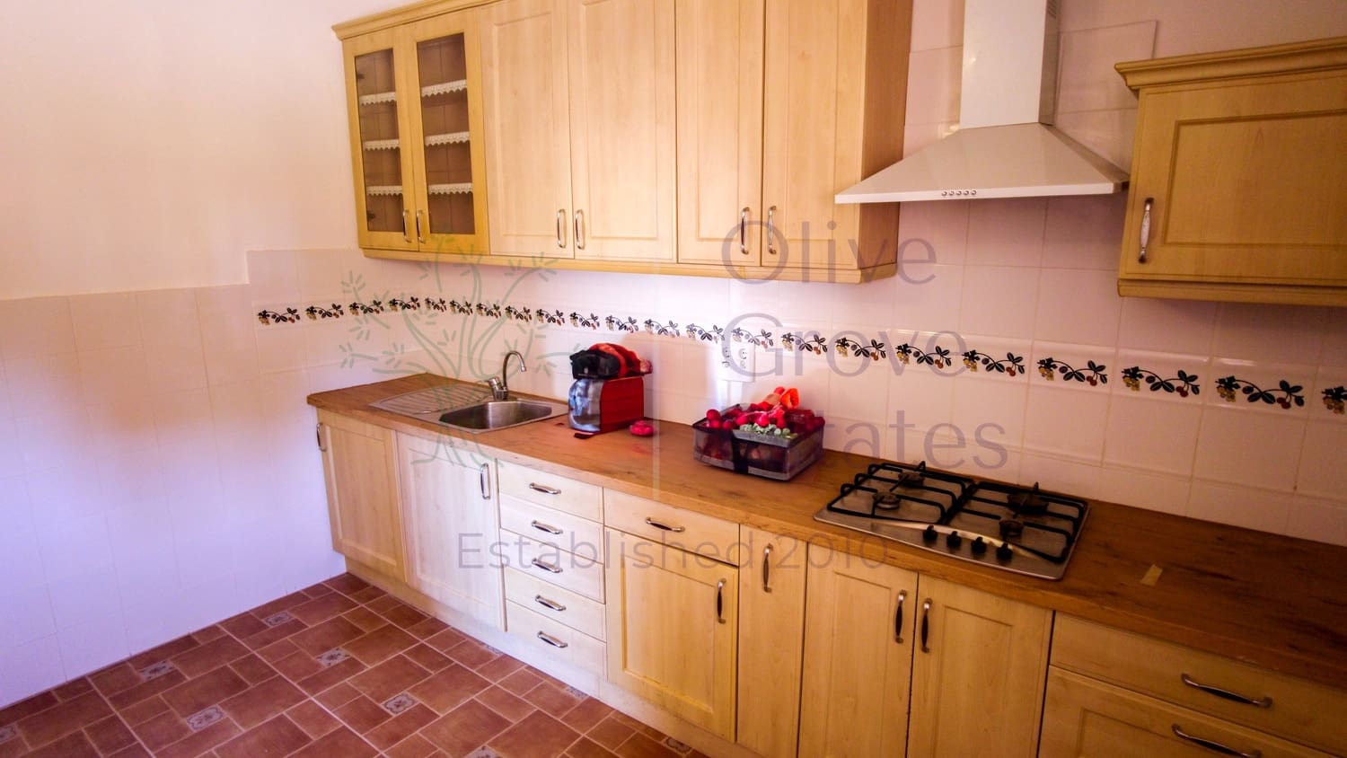 8 soveværelse Finca/Landehus til salg i Almansa - € 219.950 (Ref: 9230239)