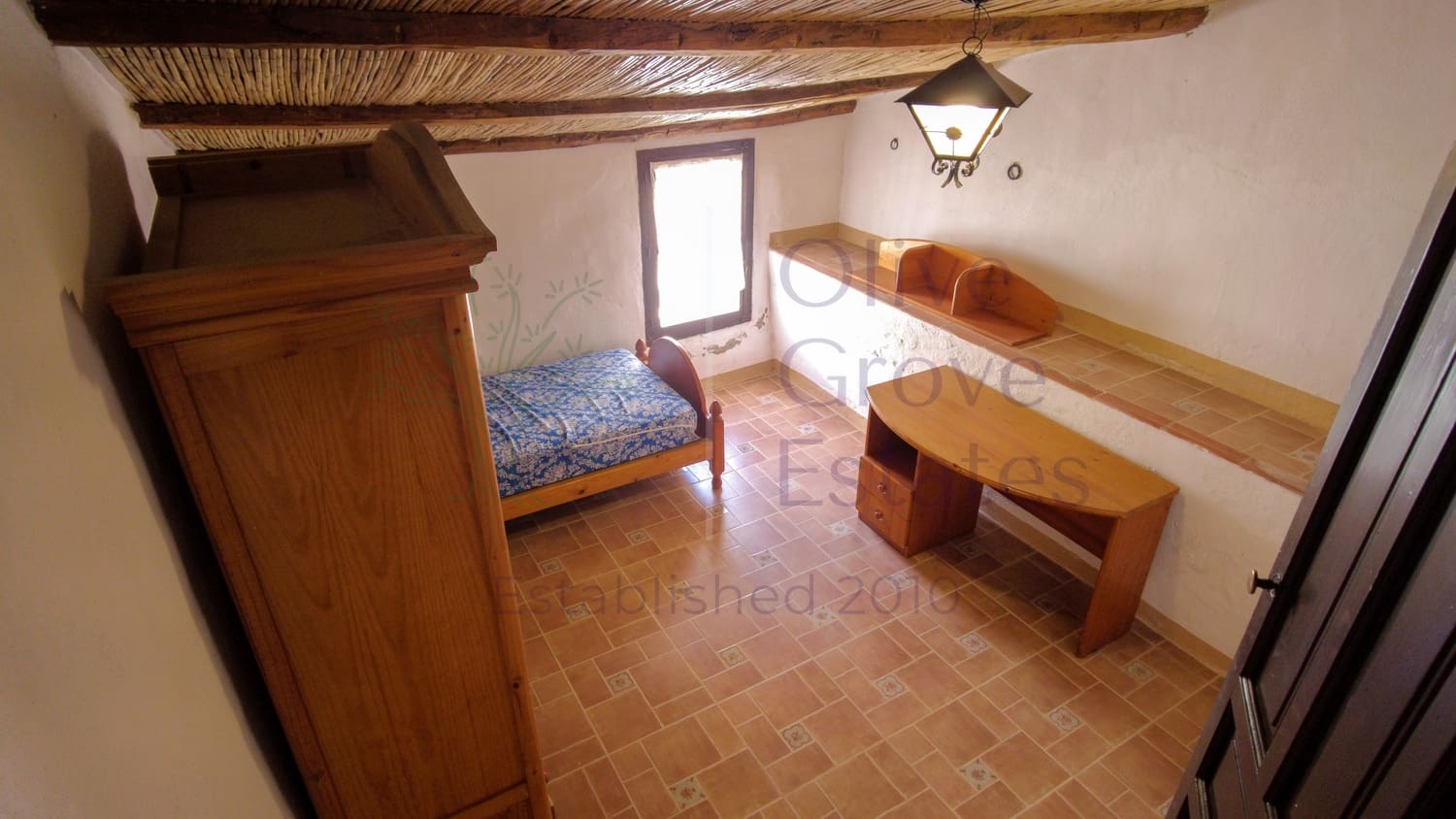 8 soveværelse Finca/Landehus til salg i Almansa - € 219.950 (Ref: 9230239)