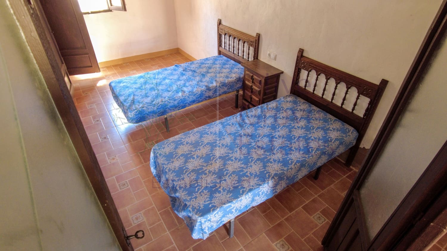 8 soveværelse Finca/Landehus til salg i Almansa - € 219.950 (Ref: 9230239)