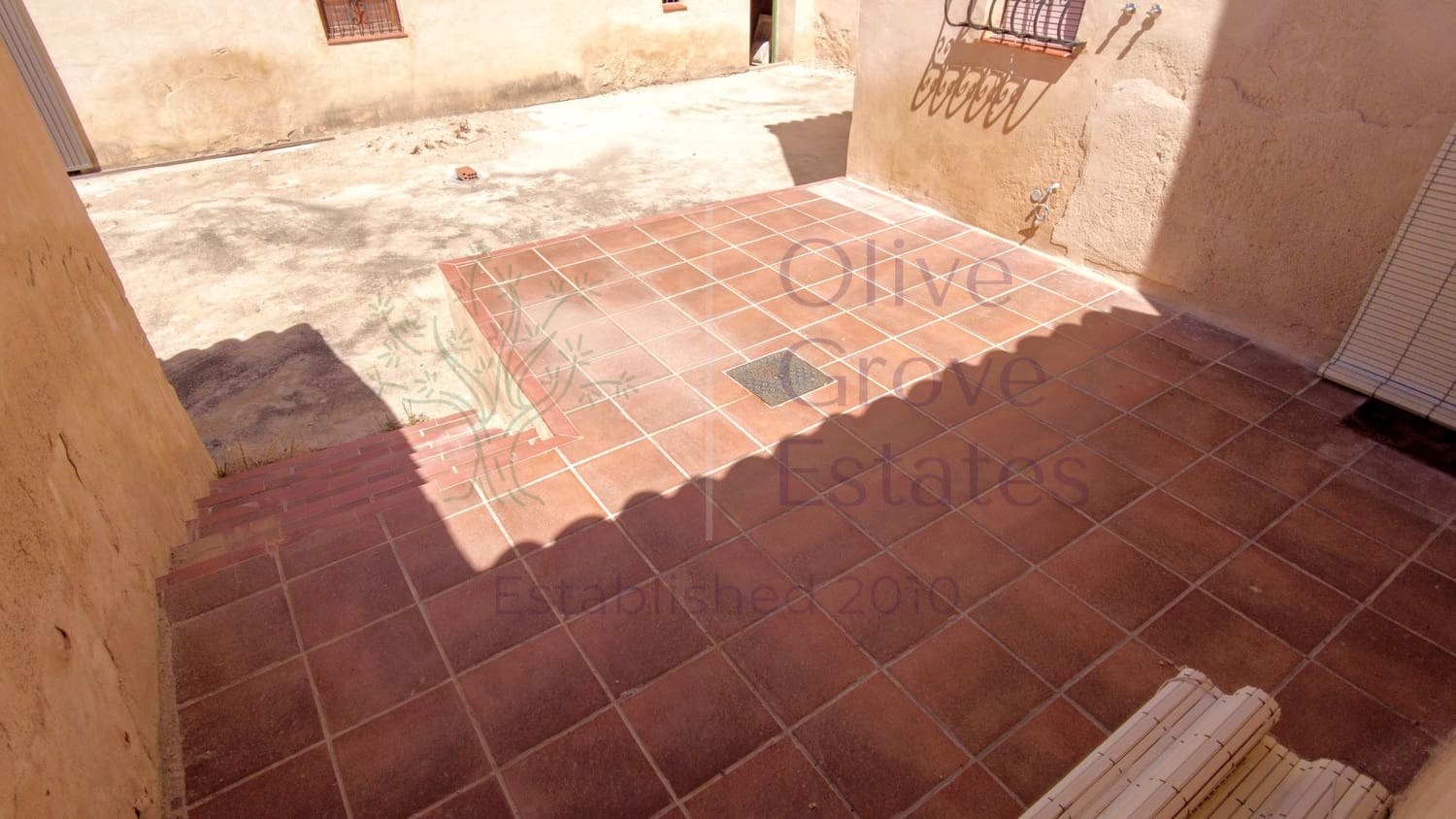 8 soveværelse Finca/Landehus til salg i Almansa - € 219.950 (Ref: 9230239)