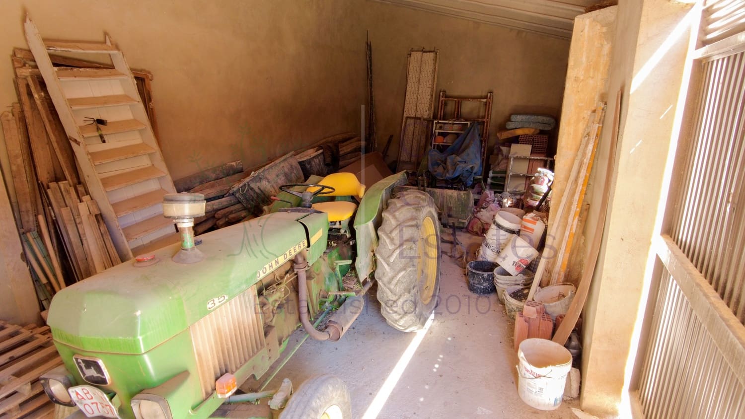 8 soveværelse Finca/Landehus til salg i Almansa - € 219.950 (Ref: 9230239)