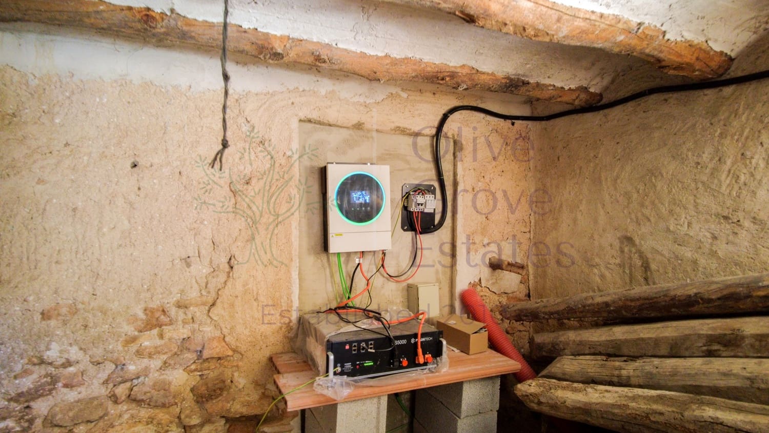 8 soveværelse Finca/Landehus til salg i Almansa - € 219.950 (Ref: 9230239)