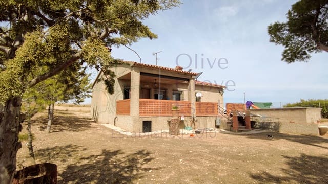 4 slaapkamer Finca/Landhuis te koop in Almansa - € 119.500 (Ref: 9239311)