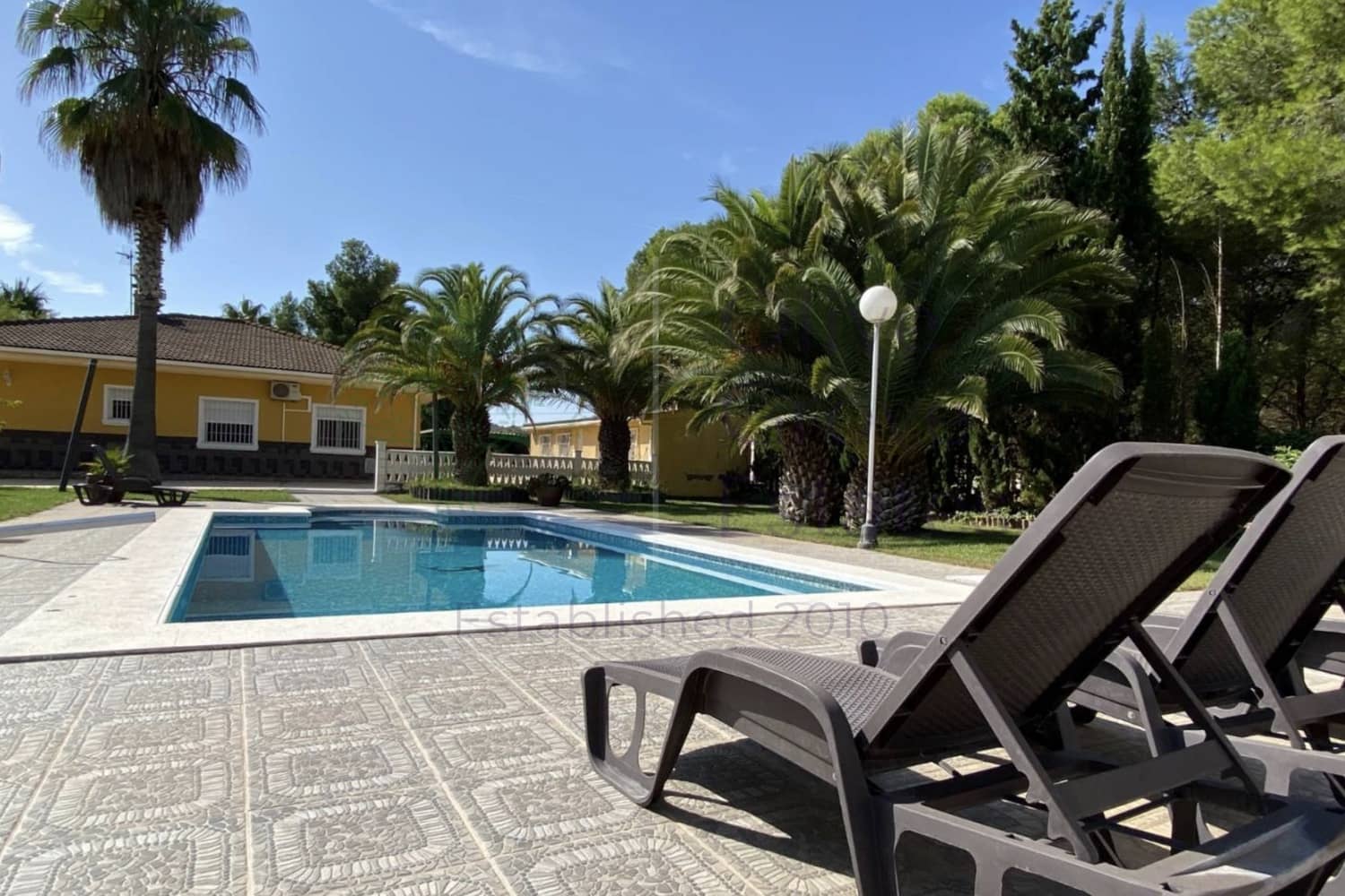 4 makuuhuone Huvila myytävänä paikassa Elda - 415 000 € (Ref: 9254468)