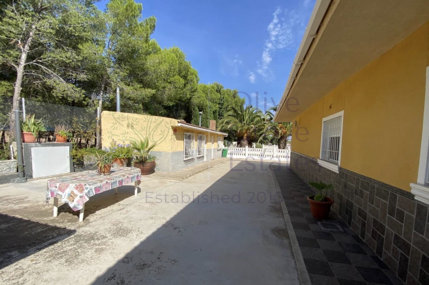 4 makuuhuone Huvila myytävänä paikassa Elda - 415 000 € (Ref: 9254468)