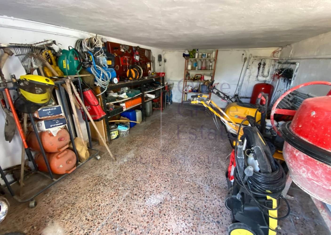 4 makuuhuone Huvila myytävänä paikassa Elda - 415 000 € (Ref: 9254468)