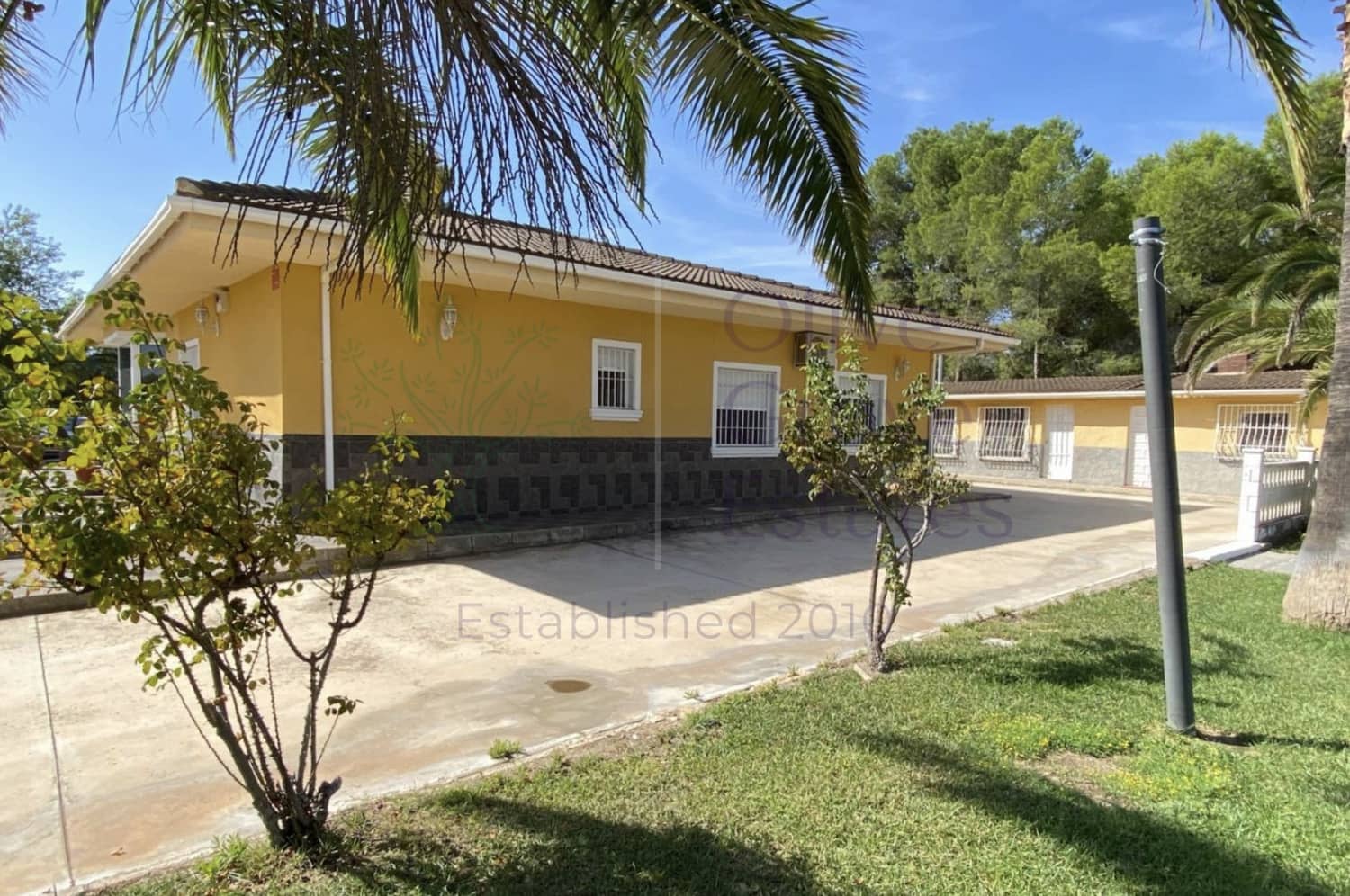 4 makuuhuone Huvila myytävänä paikassa Elda - 415 000 € (Ref: 9254468)