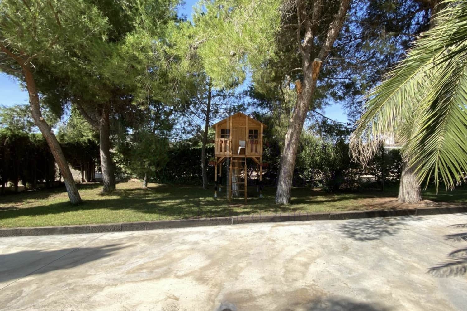 4 makuuhuone Huvila myytävänä paikassa Elda - 415 000 € (Ref: 9254468)