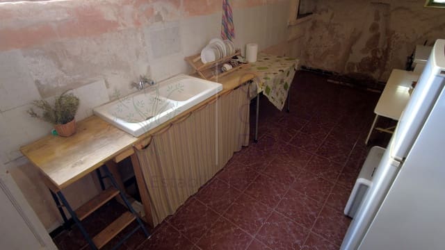 8 bedroom Villa for sale in Monóvar / Monóver with pool garage - € 164,950 (Ref: 9289639)