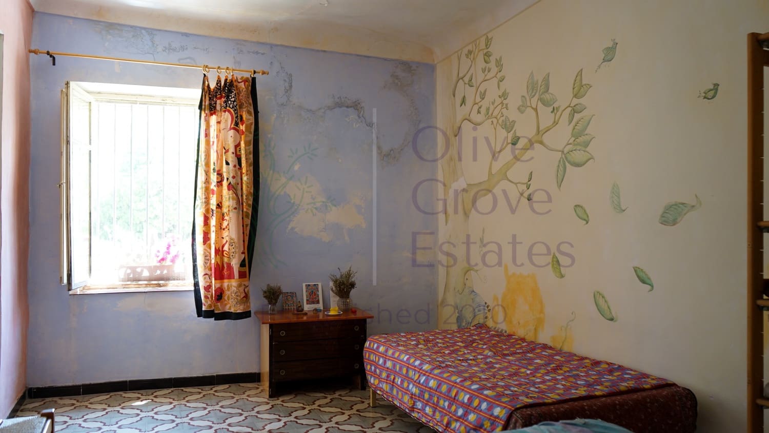 8 bedroom Villa for sale in Monovar / Monover with pool garage - € 164,950 (Ref: 9289639)