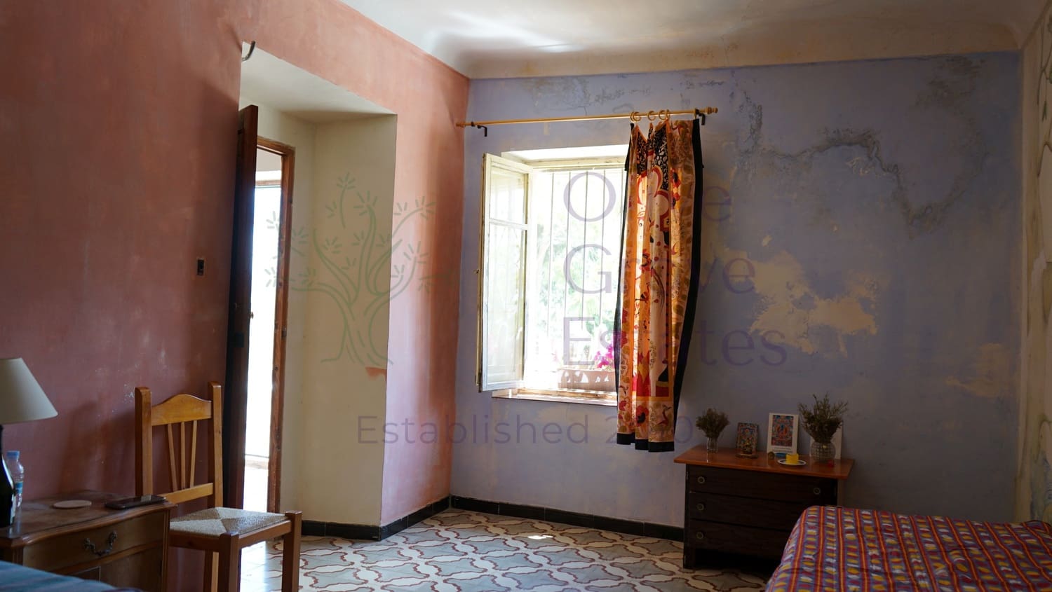 8 bedroom Villa for sale in Monovar / Monover with pool garage - € 164,950 (Ref: 9289639)