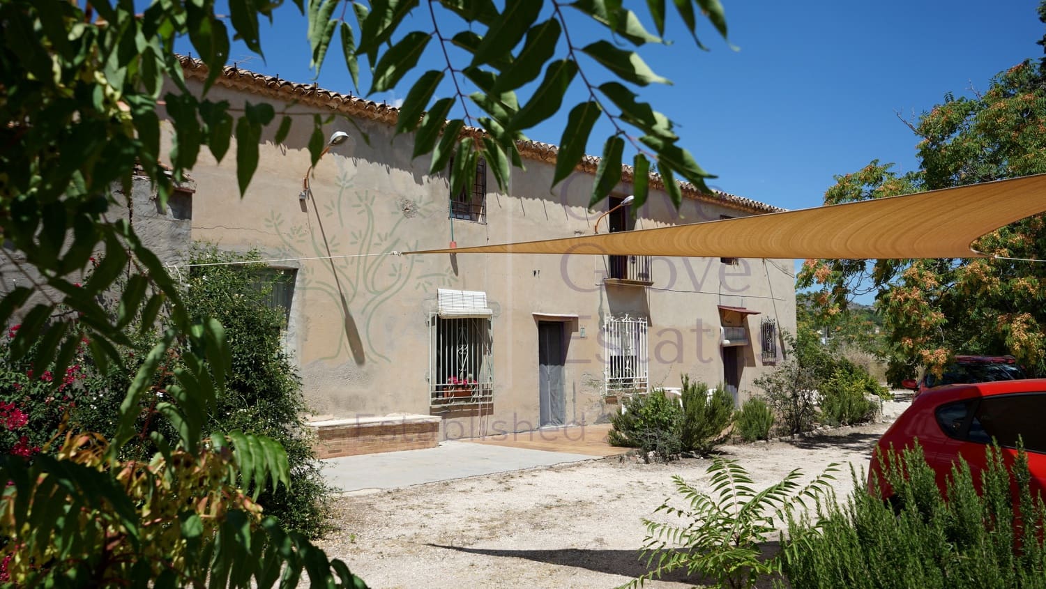 8 bedroom Villa for sale in Monovar / Monover with pool garage - € 164,950 (Ref: 9289639)