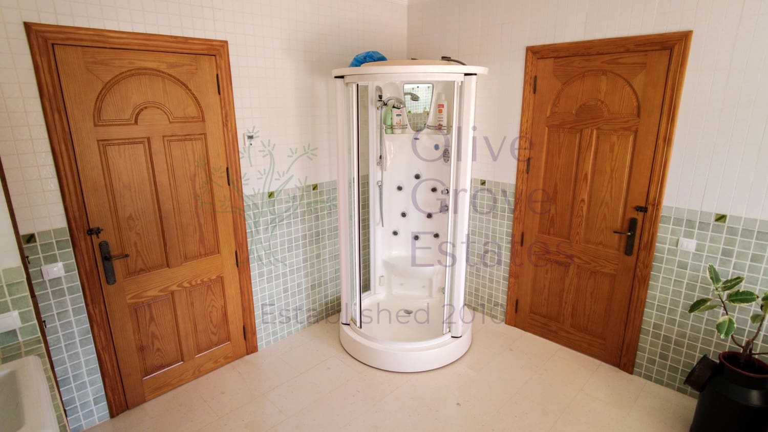 2 bedroom Villa for sale in Biar - € 495,000 (Ref: 9296327)