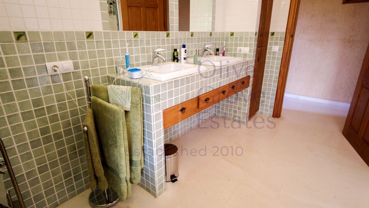 2 bedroom Villa for sale in Biar - € 495,000 (Ref: 9296327)