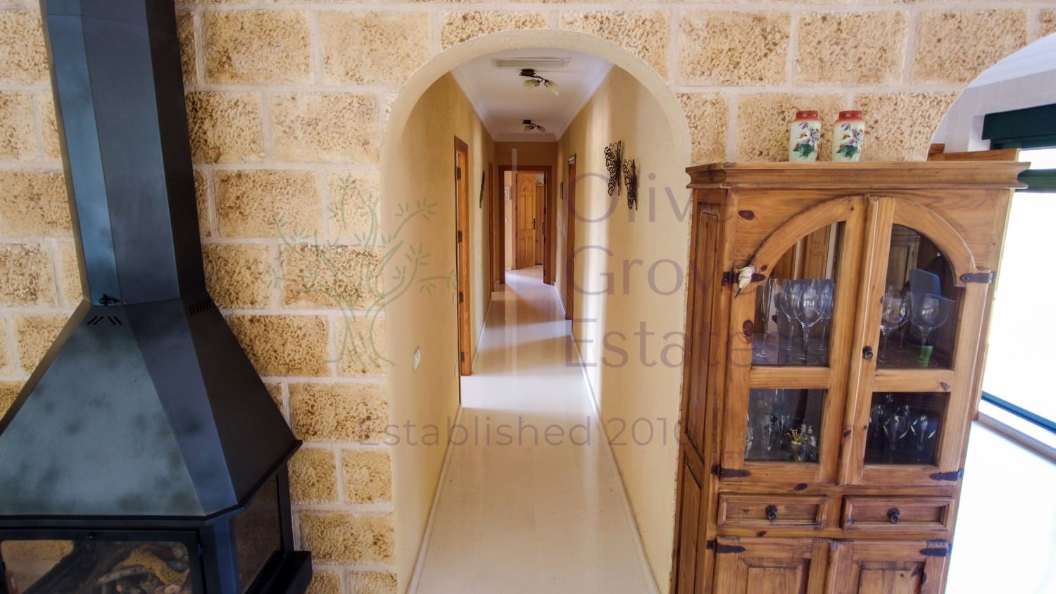 2 bedroom Villa for sale in Biar - € 495,000 (Ref: 9296327)