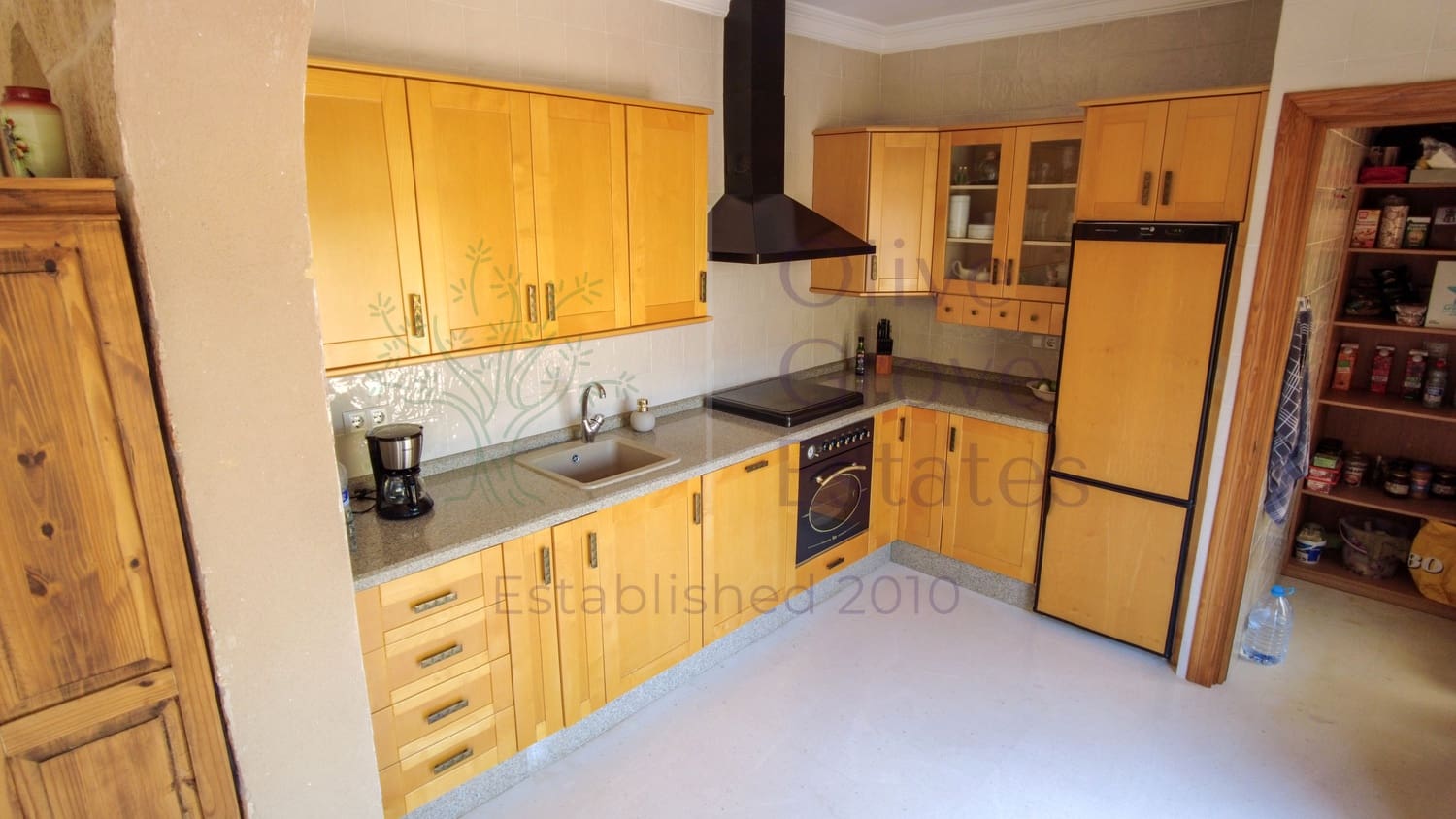 2 bedroom Villa for sale in Biar - € 495,000 (Ref: 9296327)