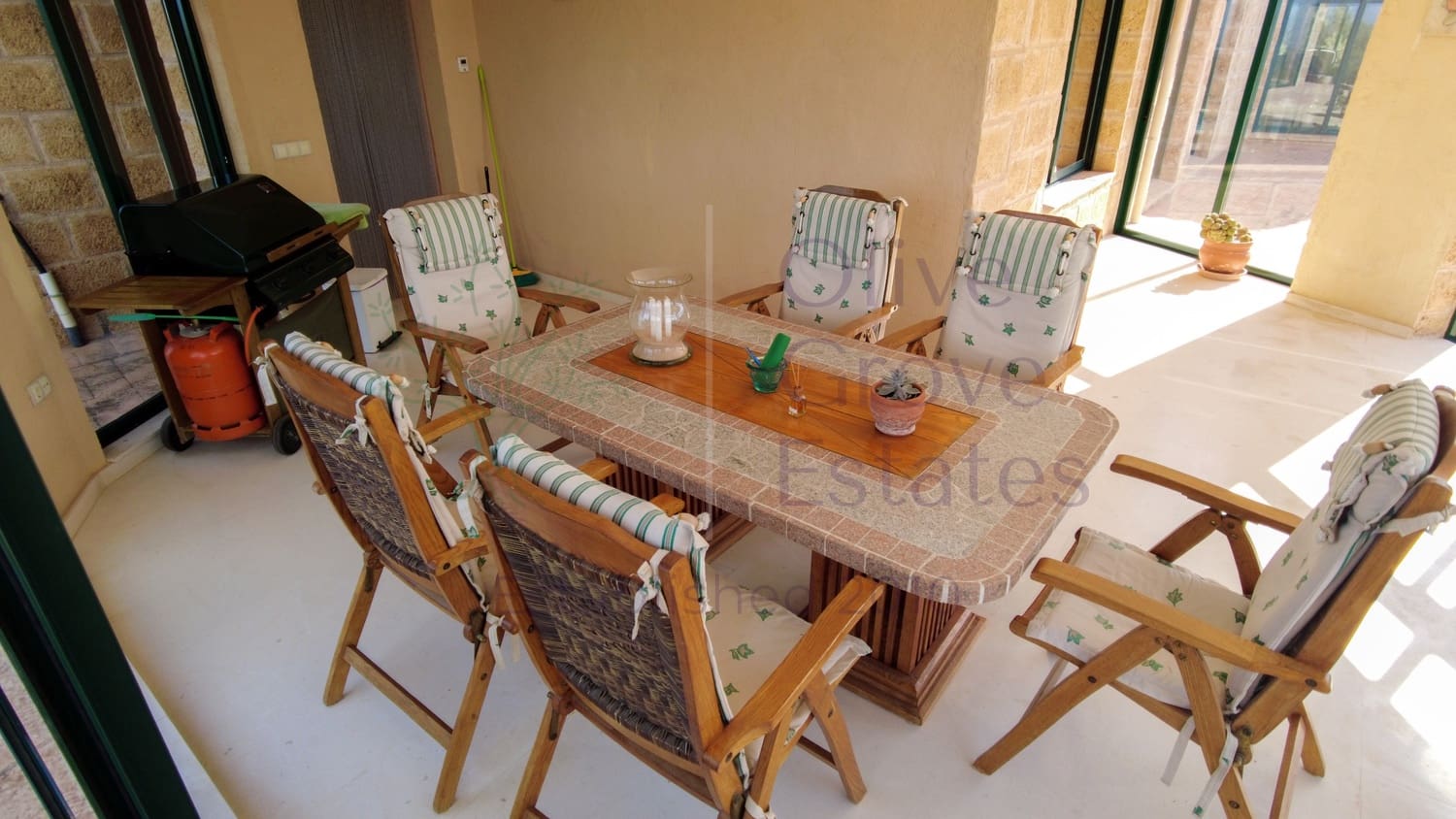 2 bedroom Villa for sale in Biar - € 495,000 (Ref: 9296327)