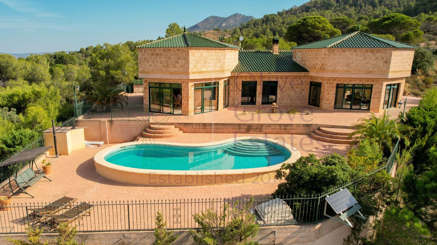 2 bedroom Villa for sale in Biar - € 495,000 (Ref: 9296327)
