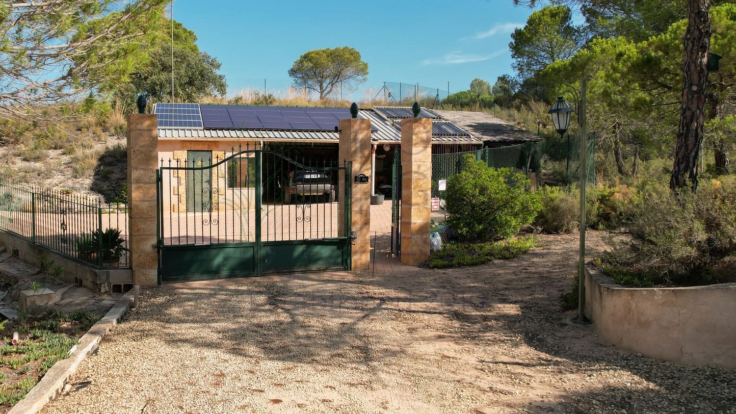 2 bedroom Villa for sale in Biar - € 495,000 (Ref: 9296327)