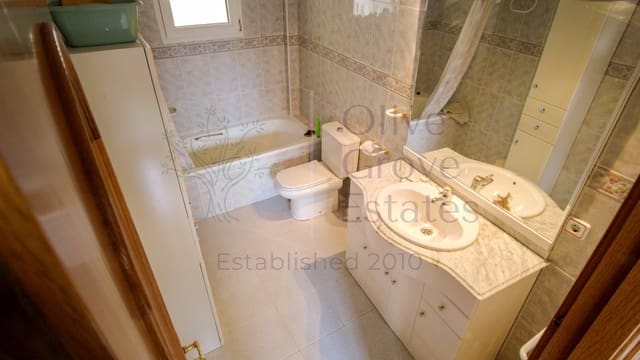 5 makuuhuone Huoneisto myytävänä paikassa Caudete - 119 900 € (Ref: 9304742)