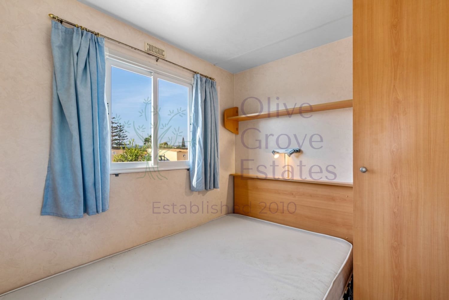 6 soveværelse Finca/Landehus til salg i Los Montesinos med swimmingpool - € 795.000 (Ref: 9417421)