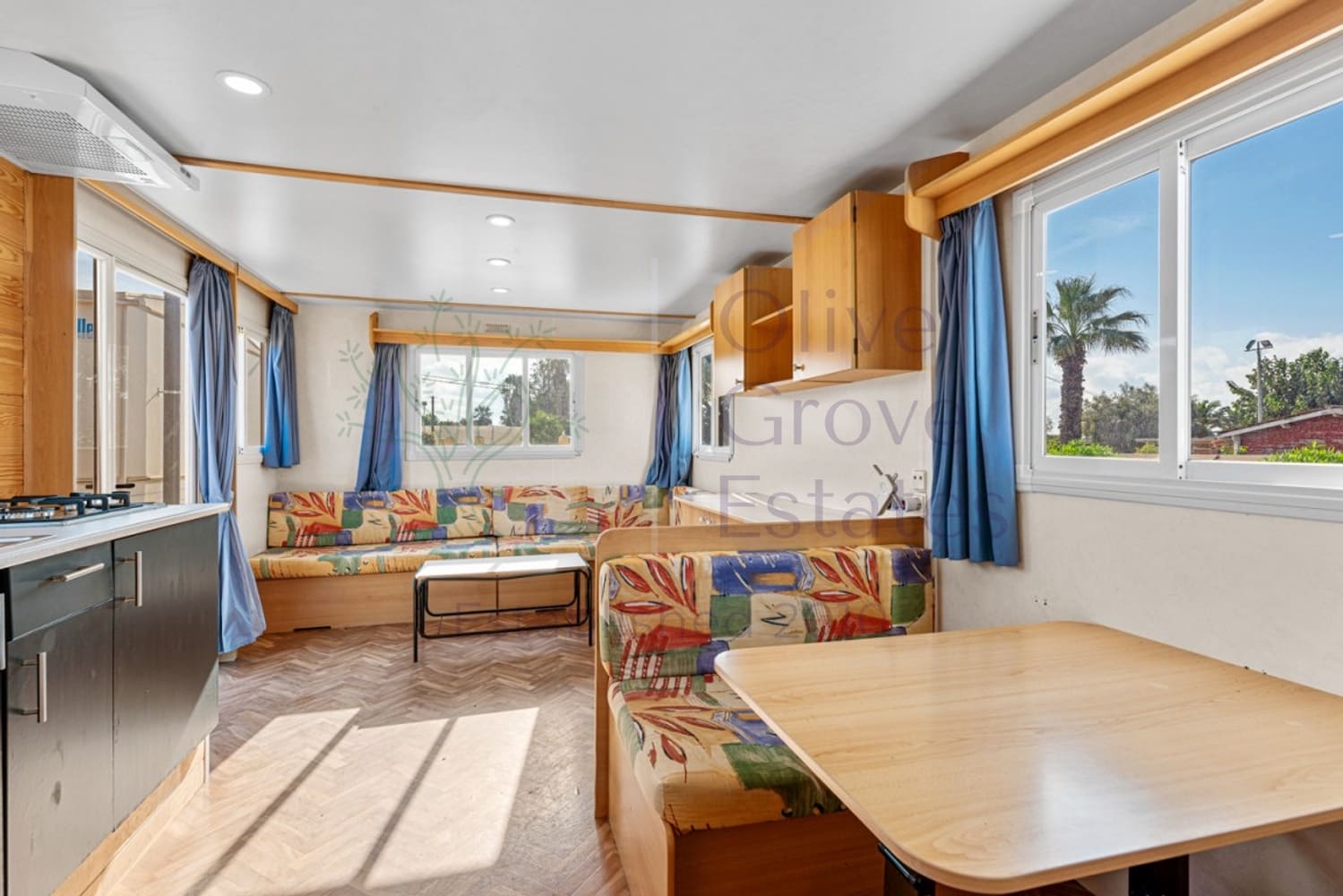 6 soveværelse Finca/Landehus til salg i Los Montesinos med swimmingpool - € 795.000 (Ref: 9417421)