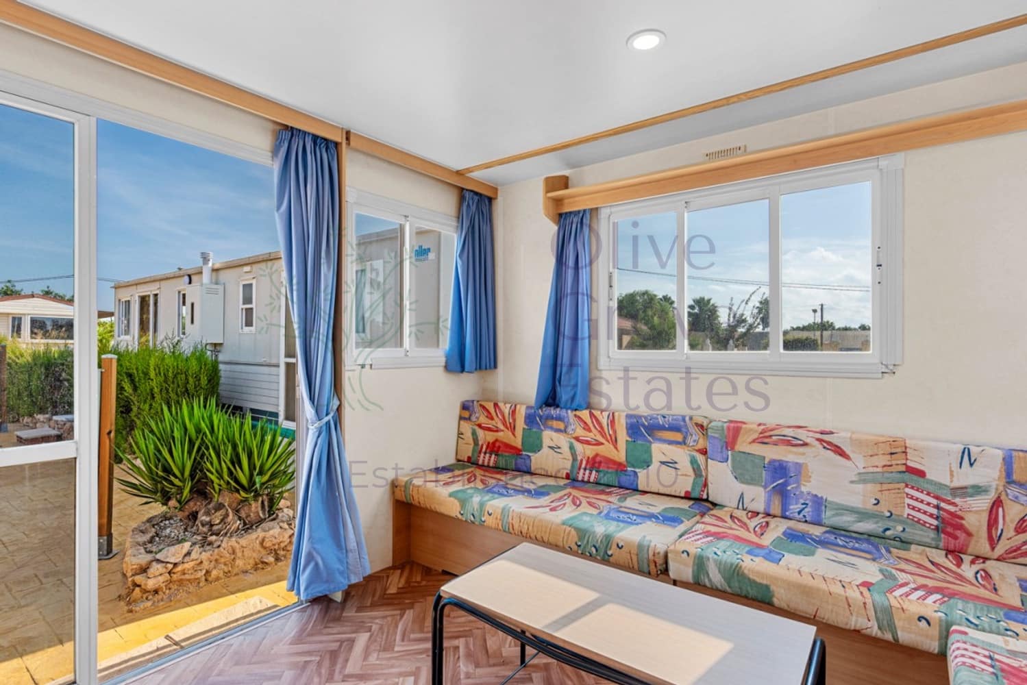 6 soveværelse Finca/Landehus til salg i Los Montesinos med swimmingpool - € 795.000 (Ref: 9417421)