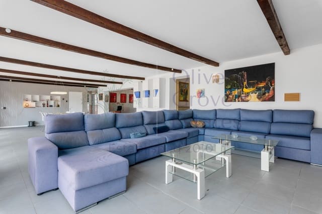 6 soveværelse Finca/Landehus til salg i Los Montesinos med swimmingpool - € 795.000 (Ref: 9417421)