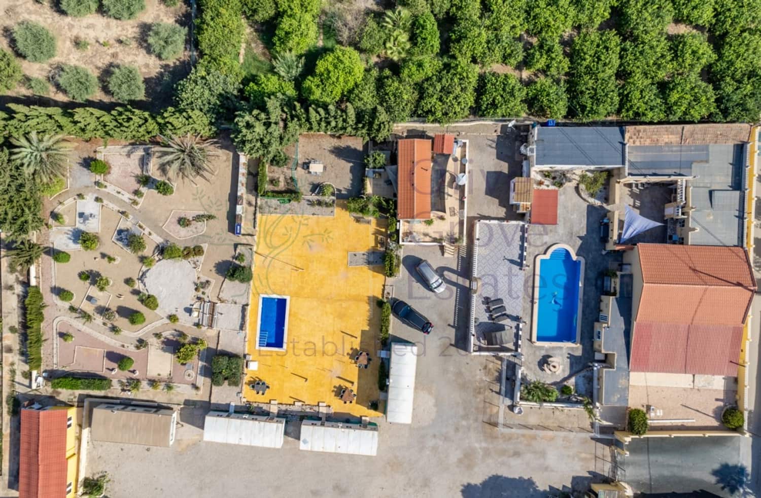 6 soveværelse Finca/Landehus til salg i Los Montesinos med swimmingpool - € 795.000 (Ref: 9417421)