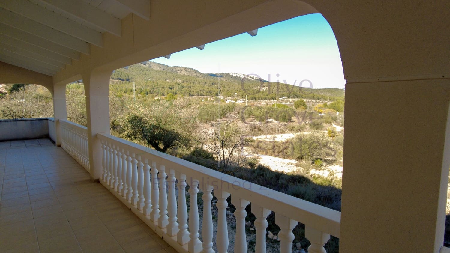 4 bedroom Villa for sale in Castalla - € 349,000 (Ref: 9438551)