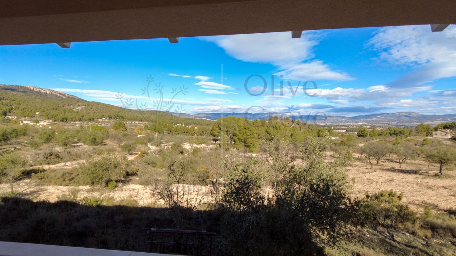 4 bedroom Villa for sale in Castalla - € 349,000 (Ref: 9438551)