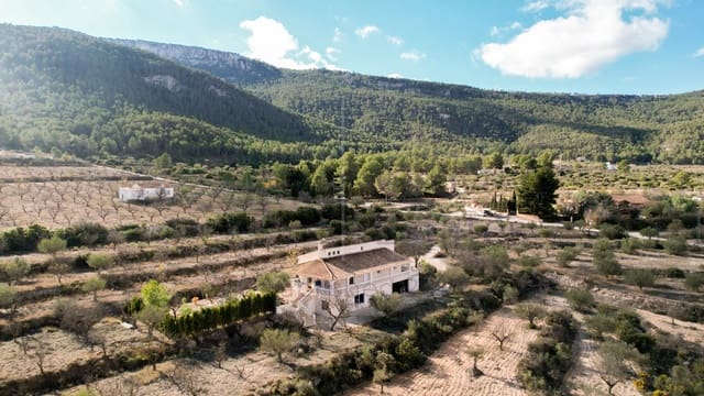 4 soveværelse Villa til salg i Castalla - € 349.000 (Ref: 9438551)