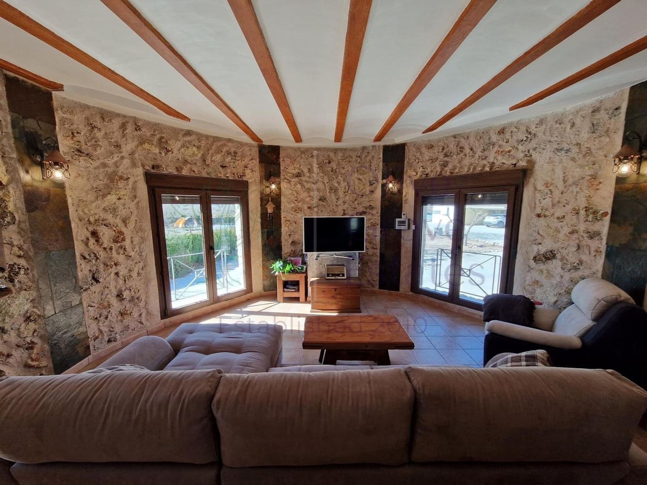 2 bedroom Villa for sale in Villena - € 249,000 (Ref: 9631403)