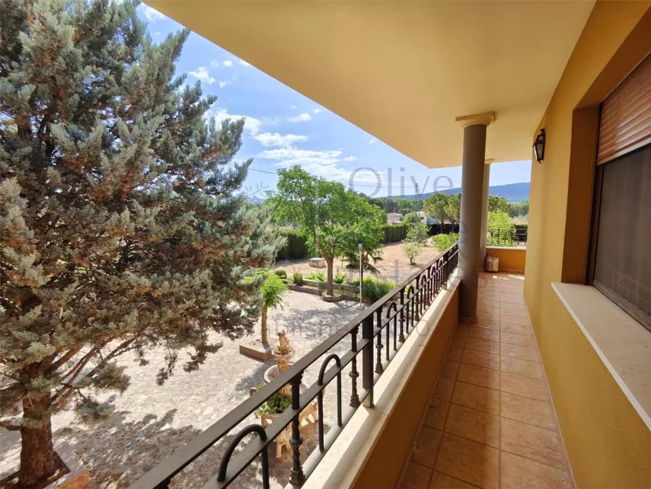 5 quarto Moradia para venda em Banyeres de Mariola com piscina garagem - 479 950 € (Ref: 9632656)