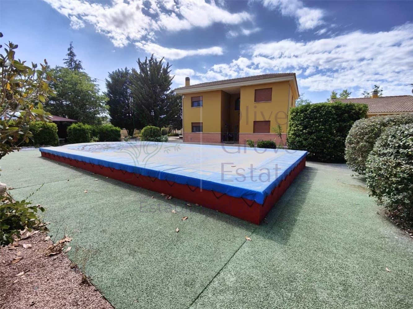 5 quarto Moradia para venda em Banyeres de Mariola com piscina garagem - 479 950 € (Ref: 9632656)