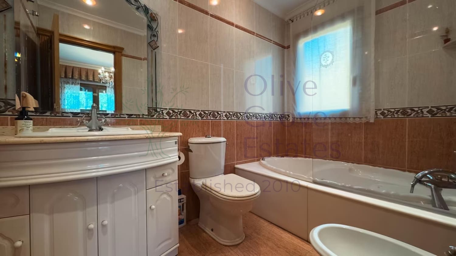 5 quarto Moradia para venda em Banyeres de Mariola com piscina garagem - 479 950 € (Ref: 9632656)