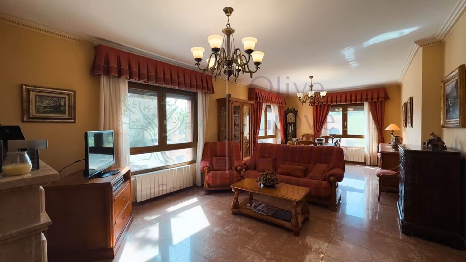 5 quarto Moradia para venda em Banyeres de Mariola com piscina garagem - 479 950 € (Ref: 9632656)