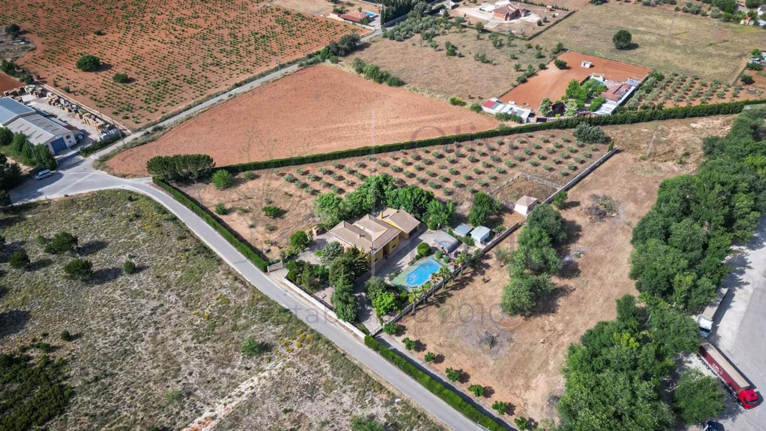 5 quarto Moradia para venda em Banyeres de Mariola com piscina garagem - 479 950 € (Ref: 9632656)