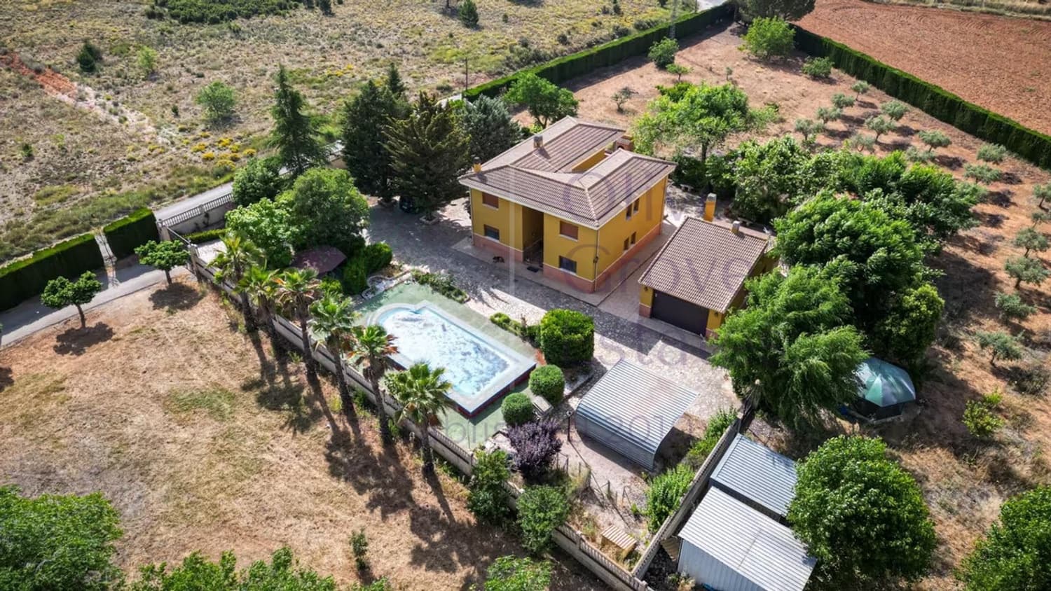 5 quarto Moradia para venda em Banyeres de Mariola com piscina garagem - 479 950 € (Ref: 9632656)