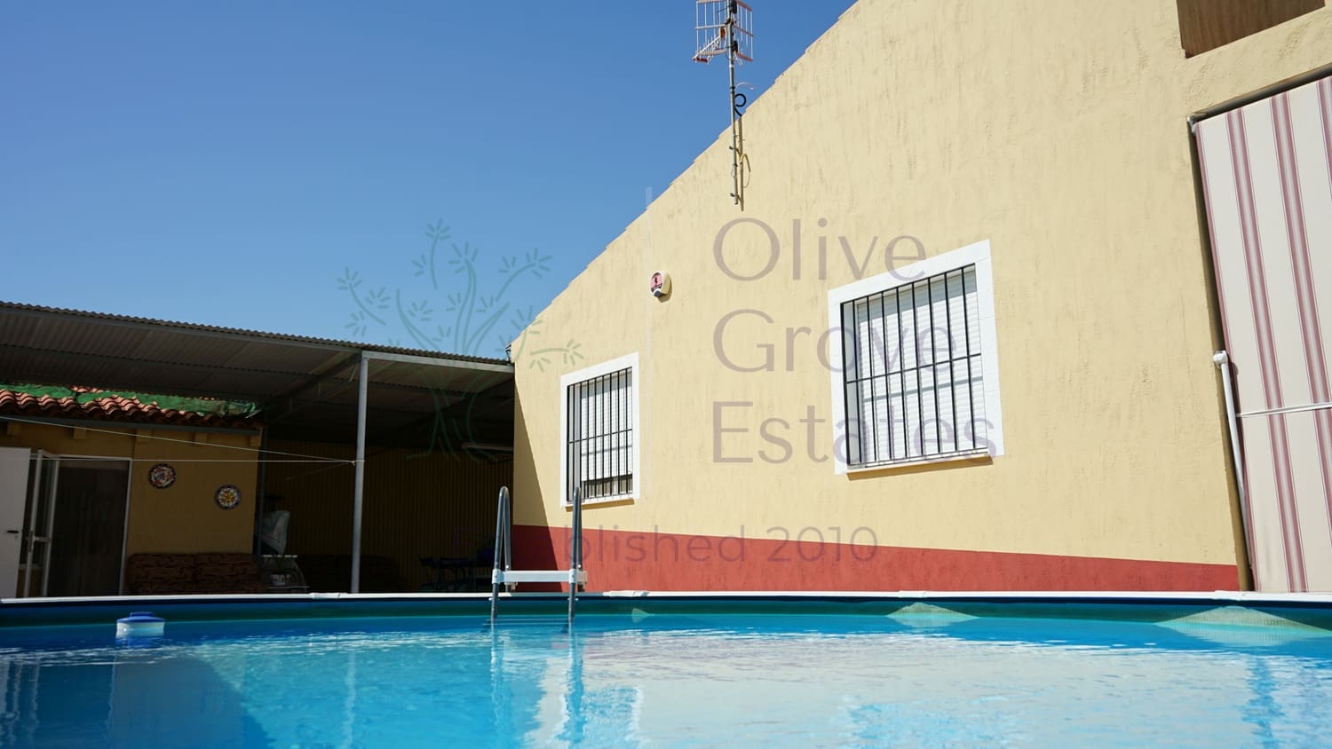 4 bedroom Villa for sale in Caudete - € 209,900 (Ref: 9654309)