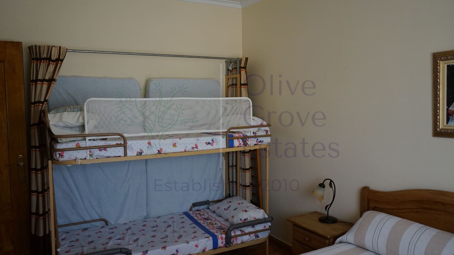 4 bedroom Villa for sale in Caudete - € 209,900 (Ref: 9654309)