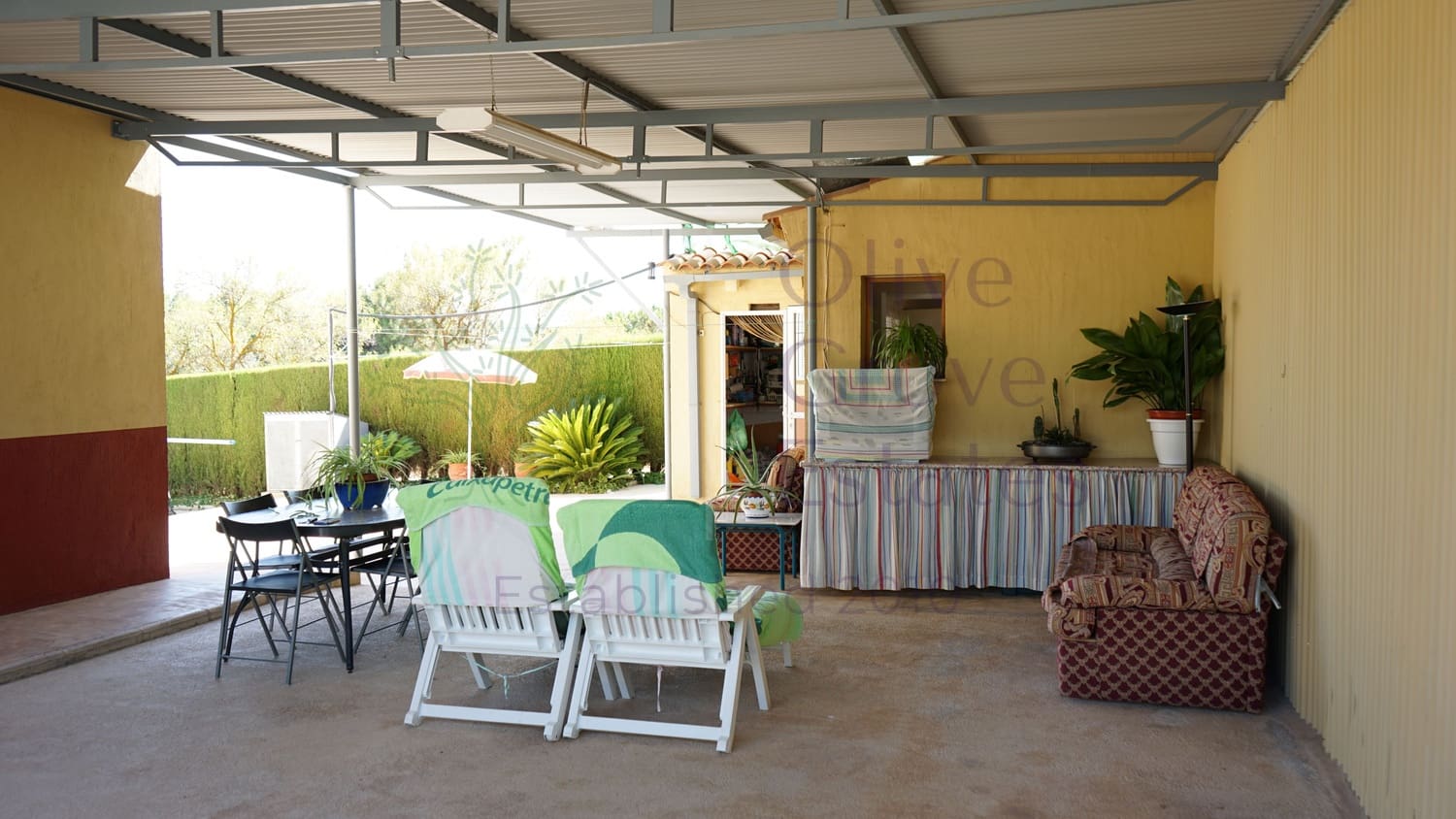 4 bedroom Villa for sale in Caudete - € 209,900 (Ref: 9654309)