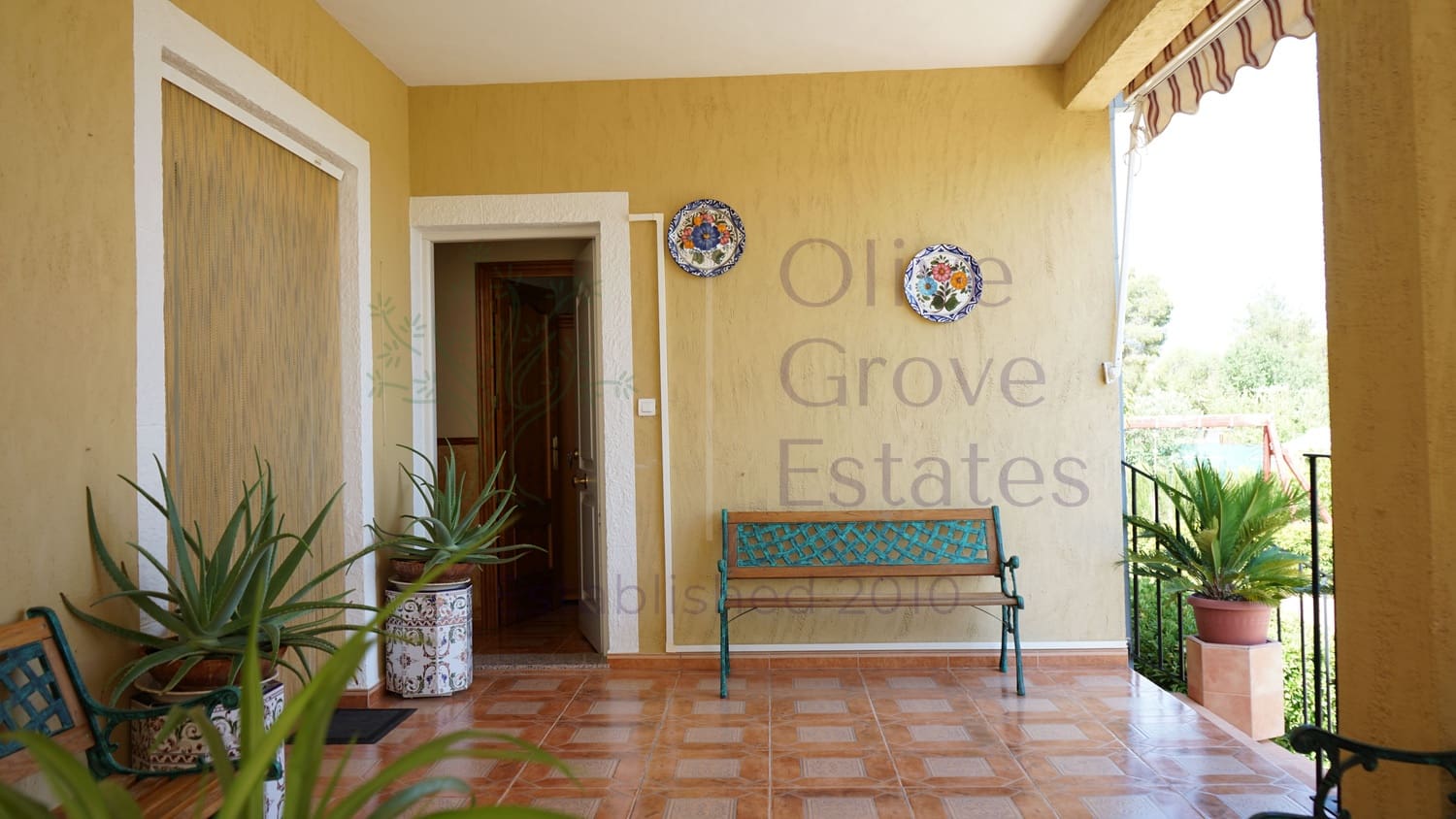 4 bedroom Villa for sale in Caudete - € 209,900 (Ref: 9654309)