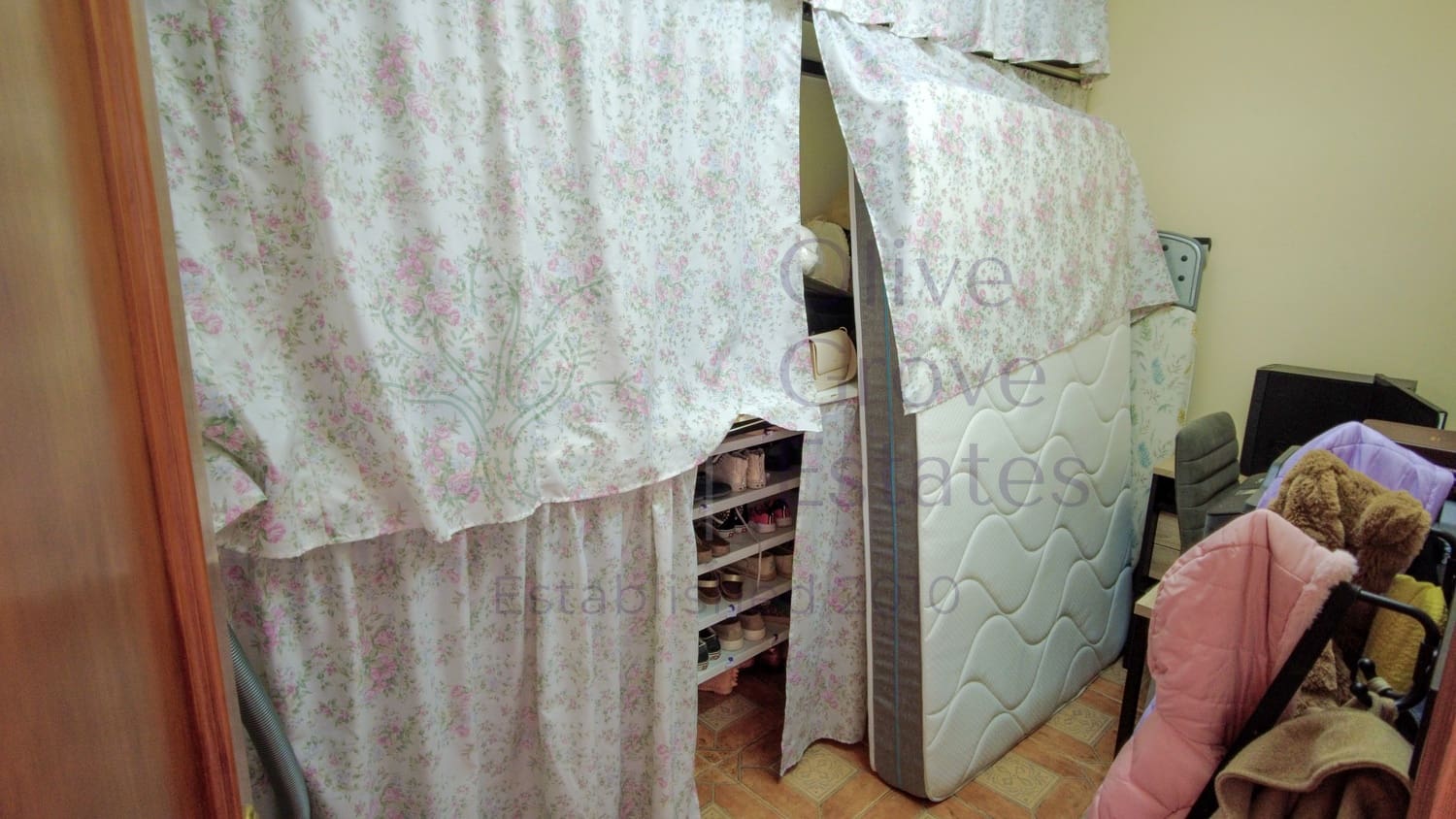 4 bedroom Villa for sale in Caudete - € 209,900 (Ref: 9654309)